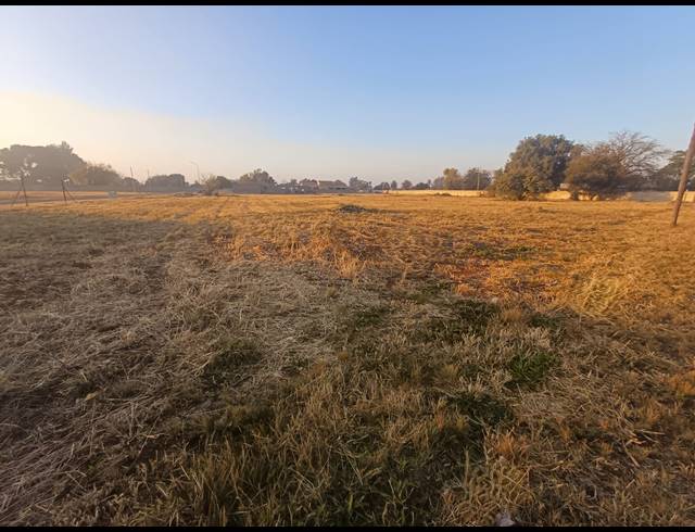 2,035M² VACANT LAND FOR SALE IN KOOKRUS